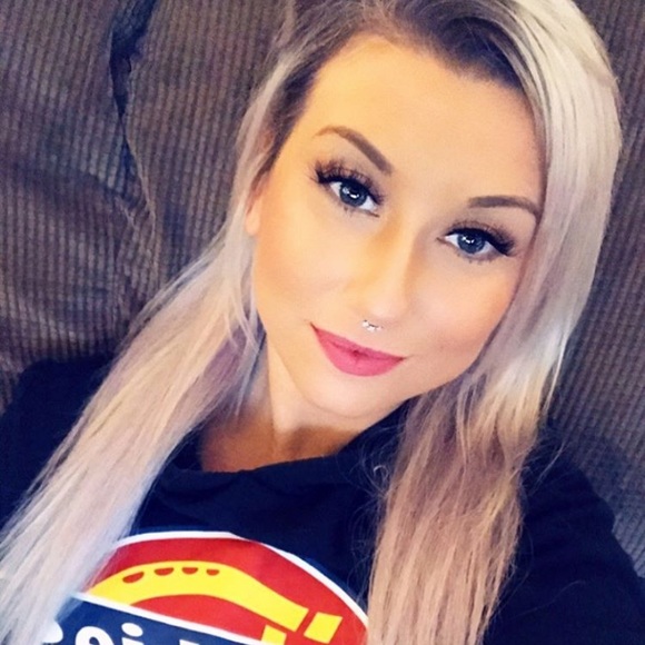 Meet your Posher, Jersey 🩷 MAJOR SALES 🔥 - Picture 7 of 11